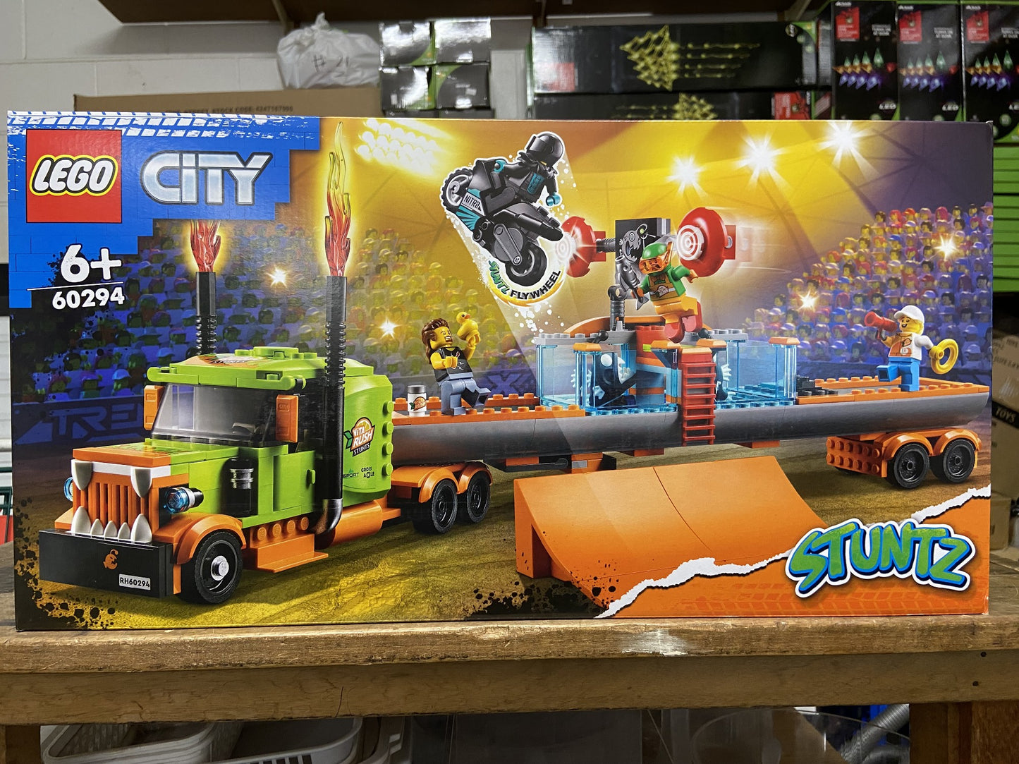 LEGO 60294 Stunt Show Truck STUNTZ