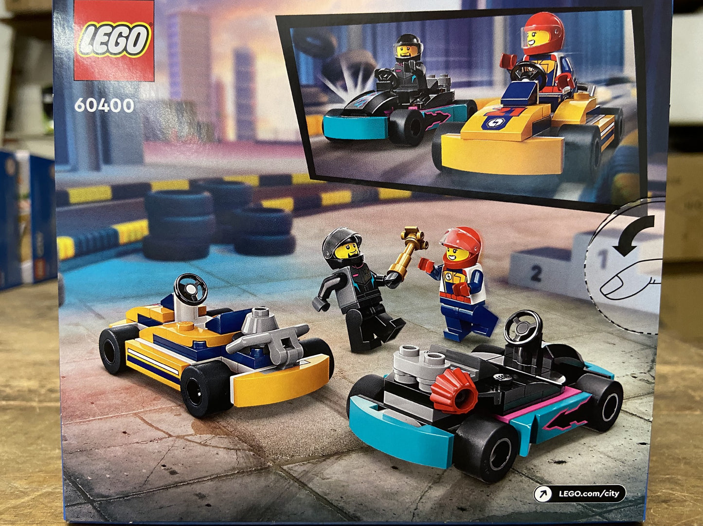 LEGO CITY 60400 GO-KARTS AND RACE DRIVERS 5+