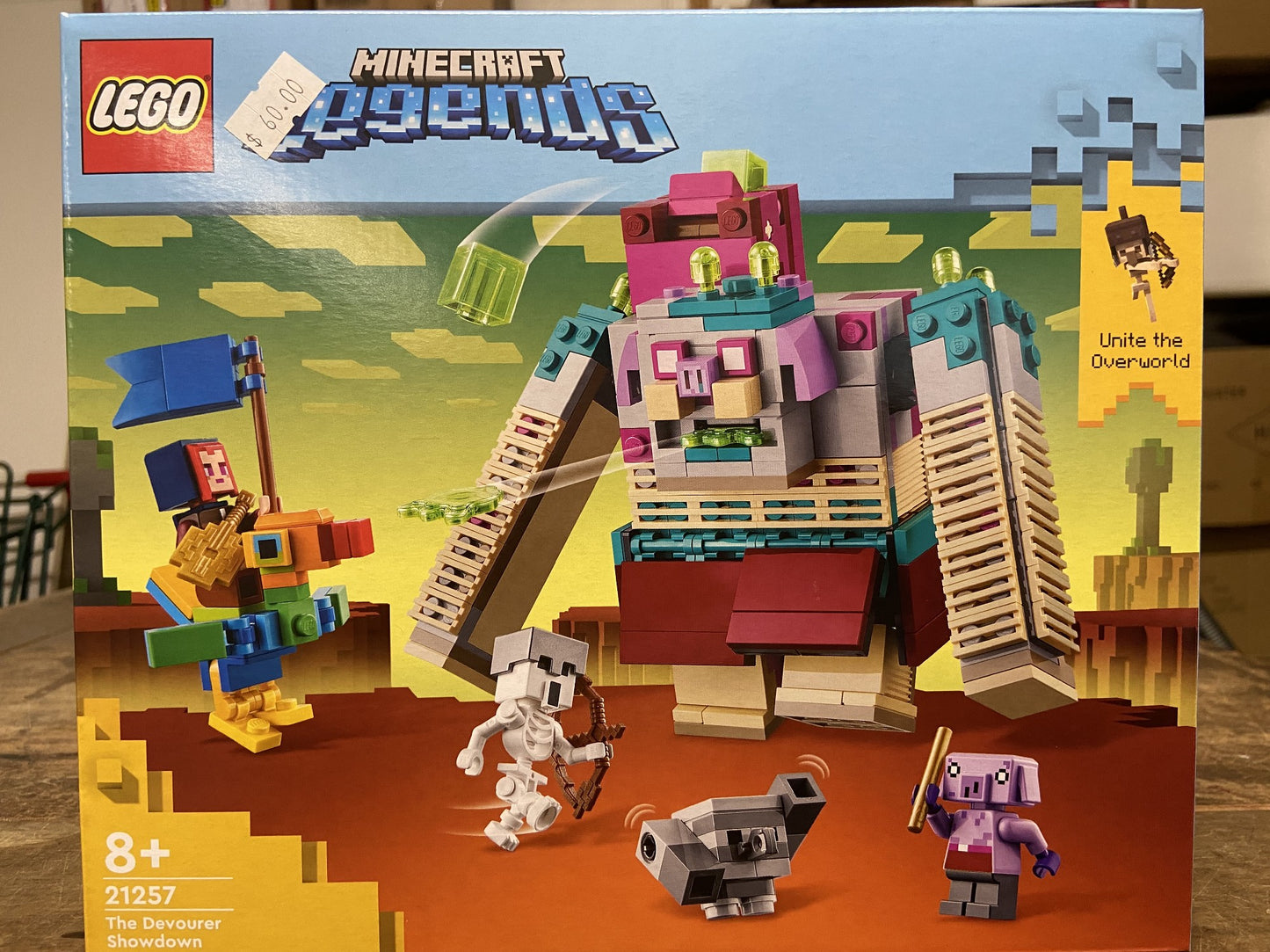 LEGO 21257 THE DEVOURER SHOWDOWN 8+
