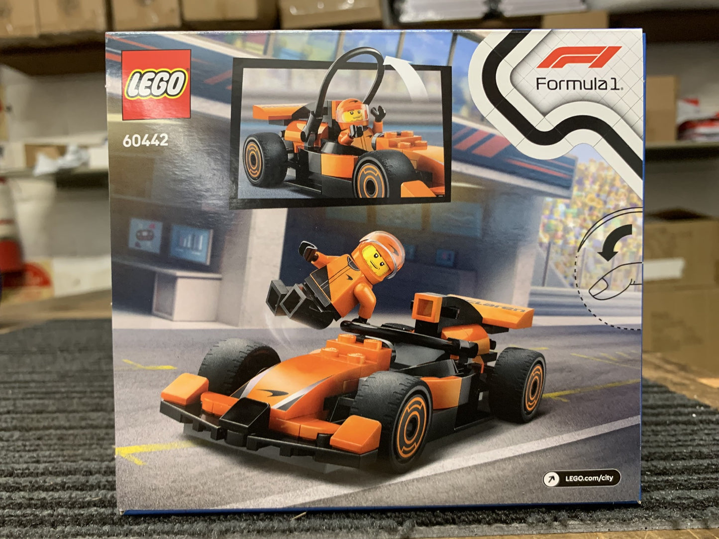 LEGO CITY FORMULA 1 60442 F1 DRIVER WITH MCLAREN RACE CAR