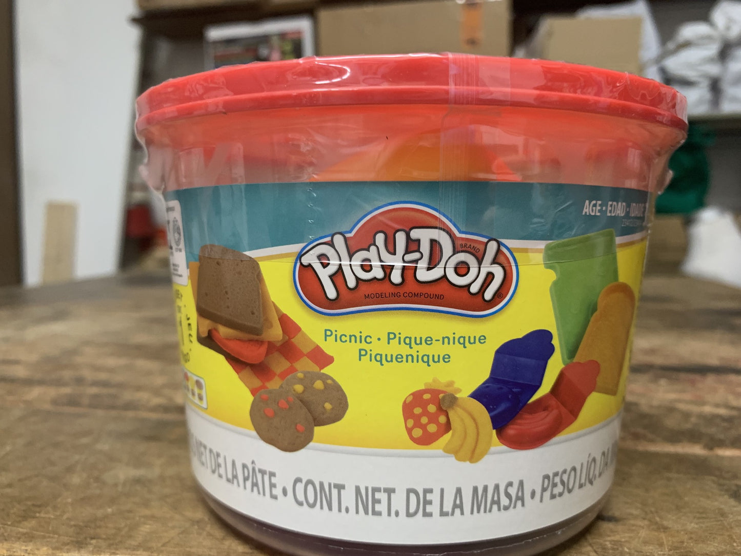 PLAY-DOH MINI BUCKET PICNIC