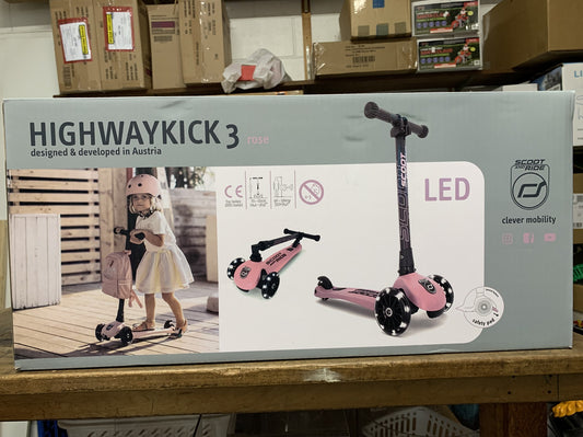 SCOOT & RIDE HIGHWAYKICK 3 LED ROSE