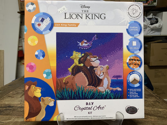 CRYSTAL ART LION KING FAMILY 30CM X 30CM KIT