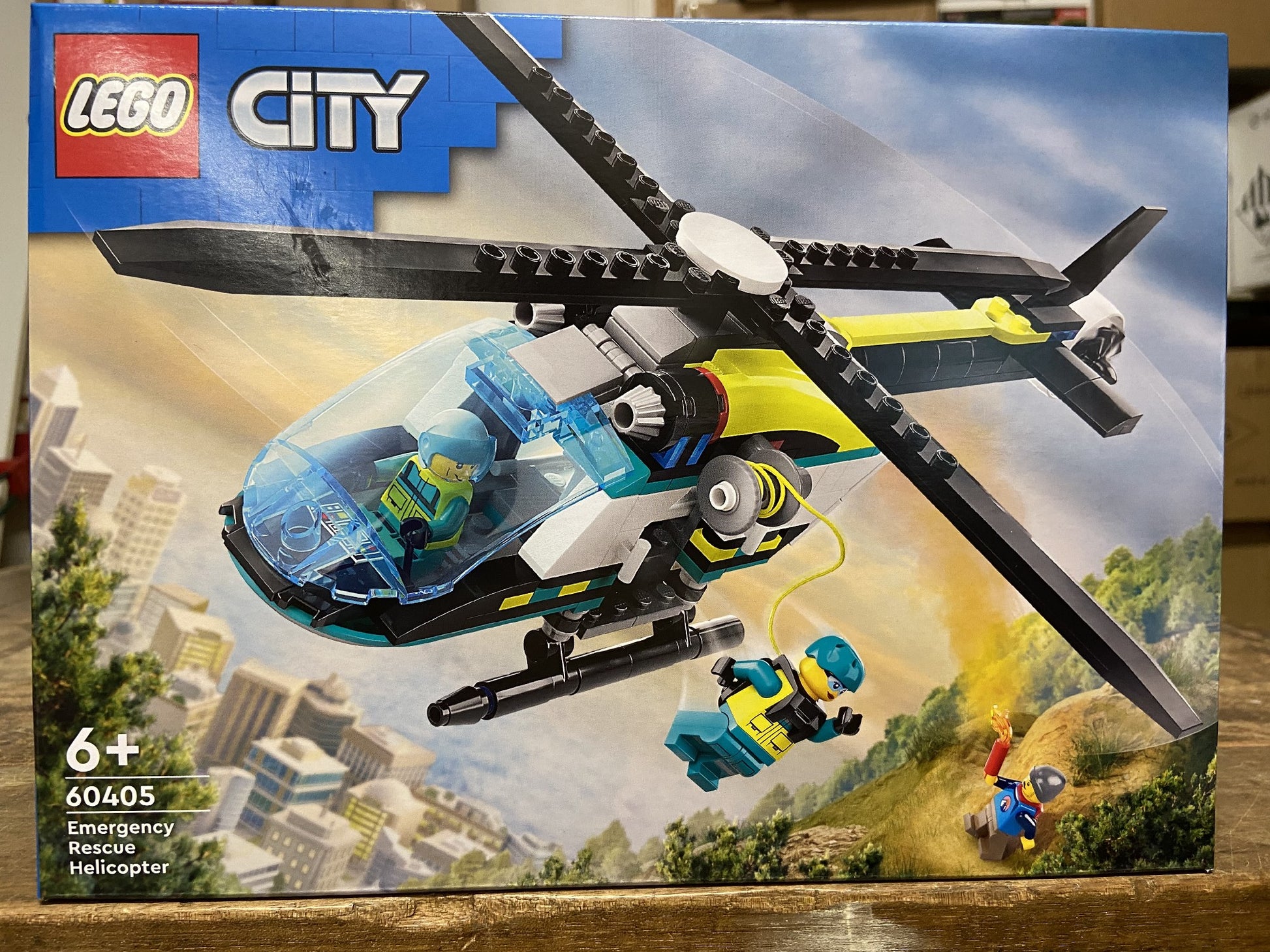 LEGO CITY 60405 EMERGENCY RESCUE HELICOPTER 6+ 