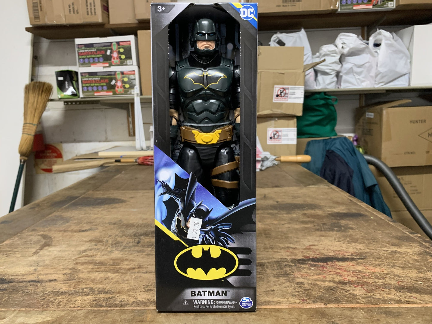 BATMAN 12" FIGURE BATMAN S6 V1 GBL