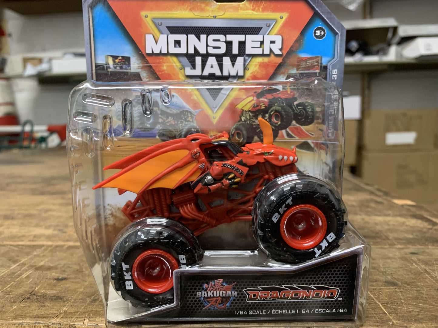 MONSTER JAM 1:64 DIECAST TRUCK DRAGONOID 