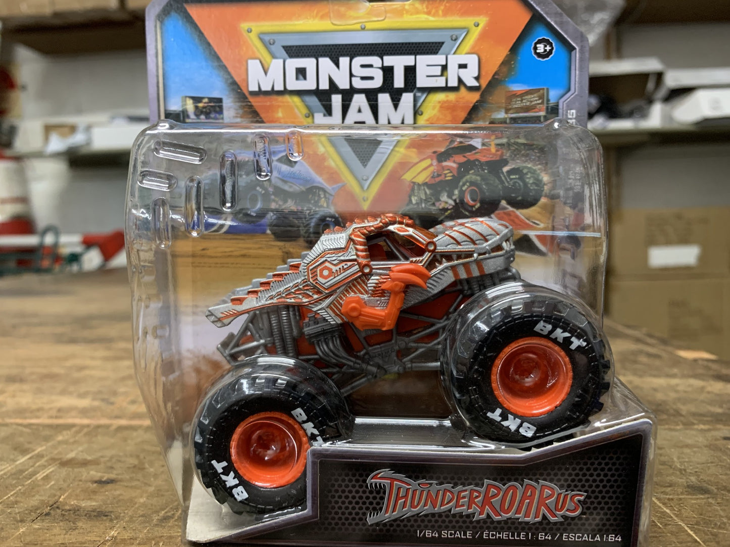 MONSTER JAM 1:64 DIECAST TRUCK THUNDER ROAR US 