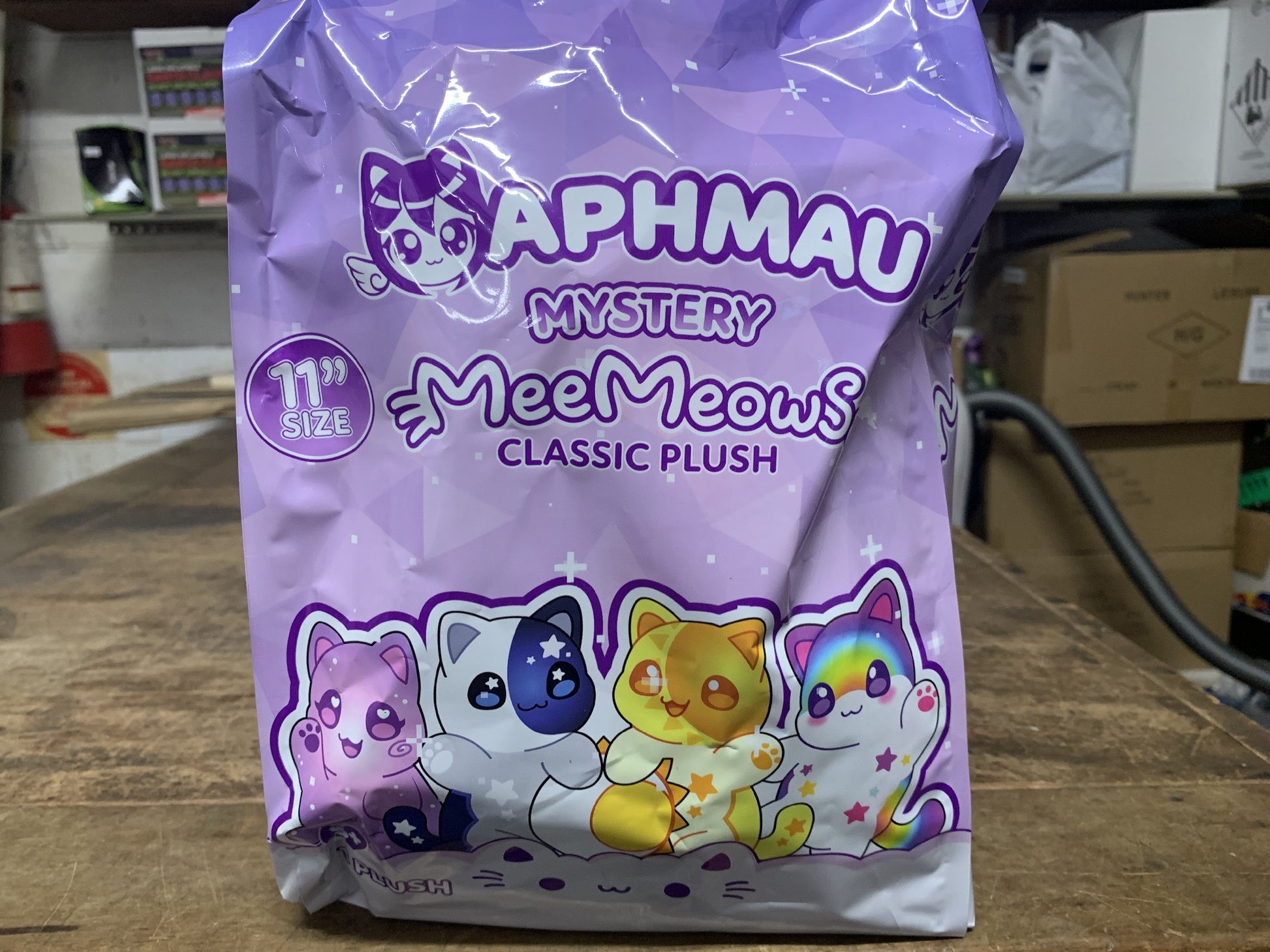 ALPHMAU MEEMEOWS 11 INCH MYSTERY PLUSH SERIES 1